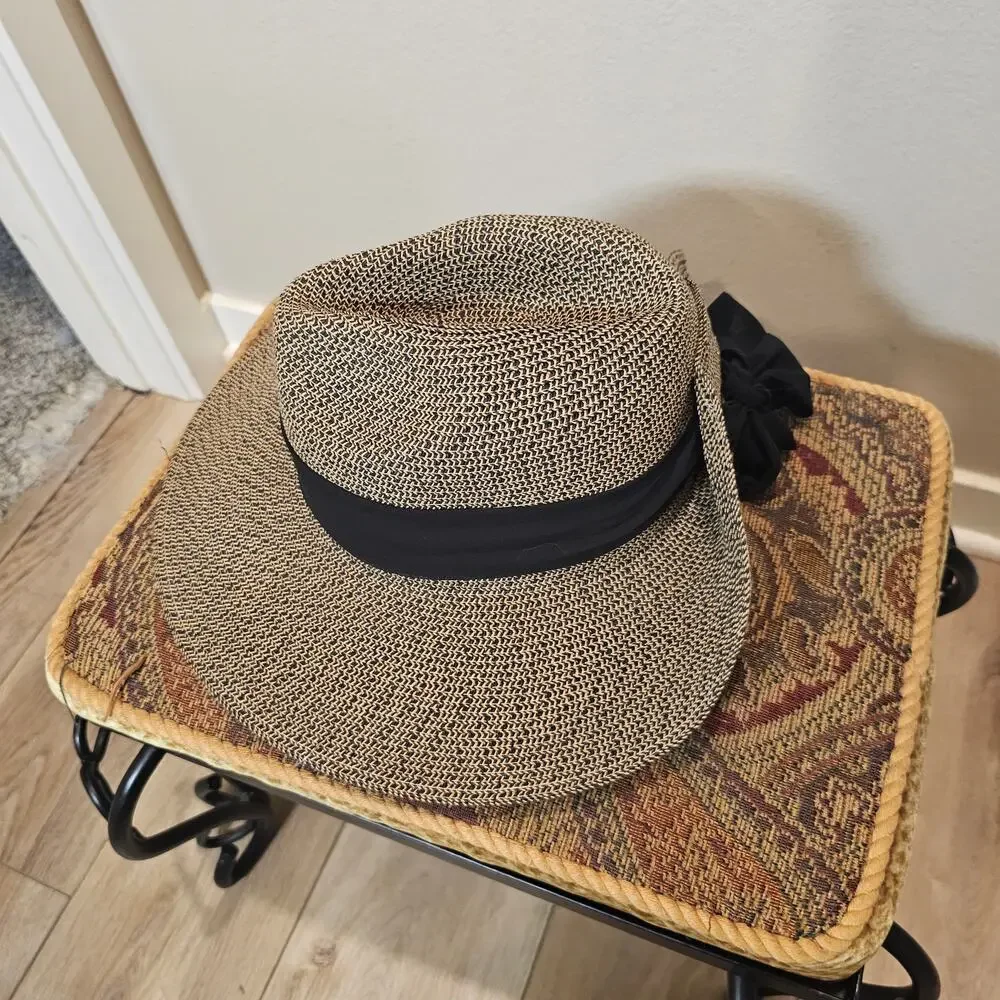 NWOT Sun N Sand Women's Straw Hat with Back Bow